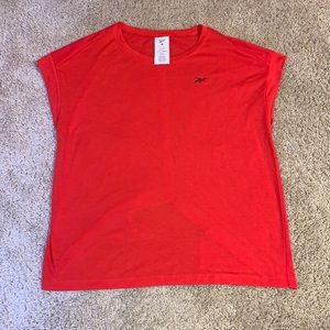 Women’s Reebok Red Athletic Shirt Medium